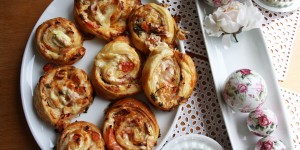 Beitragsbild des Blogbeitrags Pikante Blätterteigschnecken