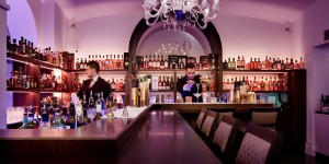 Beitragsbild des Blogbeitrags Bar 26°EAST im Palais Hansen Kempinski – es darf Champagner sein 
