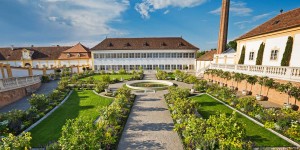 Beitragsbild des Blogbeitrags Grillfestival mit Barockflair: Schloss Hof lädt ein