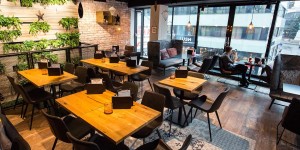 Beitragsbild des Blogbeitrags Das neue Le Burger im Lamée – 5 gute Argumente für eine Burger-Ess-Attacke in der Wiener City 