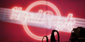 Beitragsbild des Blogbeitrags Remember Freddie Mercury im Hard Rock Cafe Vienna