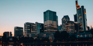 Beitragsbild des Blogbeitrags Reiseführer: Frankfurt am Main in 3 Tagen