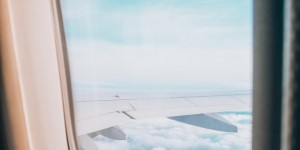 Beitragsbild des Blogbeitrags Ask a flight attendant: 10 Tipps gegen deine Flugangst