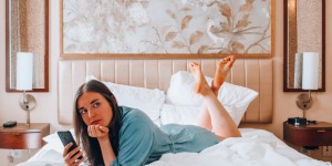 Beitragsbild des Blogbeitrags Mythos Flugbegleiter: Auf der Suche nach der Wahrheit