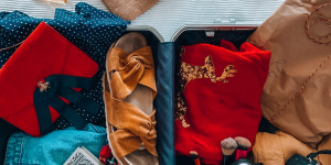 Beitragsbild des Blogbeitrags Reisen ohne das Haus zu verlassen: 10 Ideen für dich