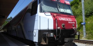 Beitragsbild des Blogbeitrags Die Rhätische Bahn in der Landschaft Albula/Bernina