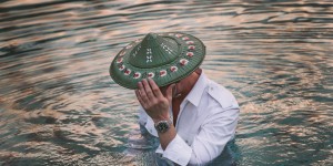 Beitragsbild des Blogbeitrags A BURMESE DREAM – WITH OMEGA SEAMASTER DIVER 300M