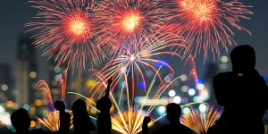 Beitragsbild des Blogbeitrags Silvester mit Kindern feiern: 10 Tipps für eine tolle Party 