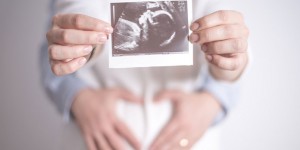 Beitragsbild des Blogbeitrags Nackenfalte, Organscreening & Co.: Pränataldiagnostik in der Schwangerschaft 