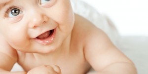 Beitragsbild des Blogbeitrags Babyfotos: Wie finde ich nur den richtigen Fotografen?