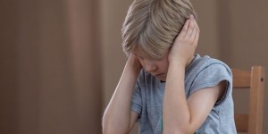 Beitragsbild des Blogbeitrags Wie du dein hochsensibles Kind im Alltag begleiten kannst 