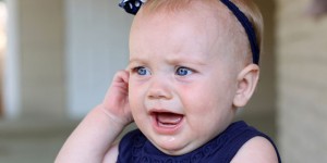 Beitragsbild des Blogbeitrags Ohrenschmerzen: Diese 14 Hausmittel schaffen Abhilfe