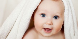 Beitragsbild des Blogbeitrags April – Babypflege