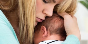 Beitragsbild des Blogbeitrags Blähungen: Sanfte Hilfen für Babys Bauch 