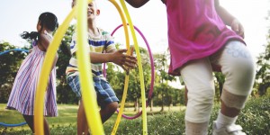 Beitragsbild des Blogbeitrags In den Sommerferien zuhause – Tipps gegen Langeweile