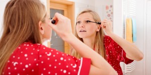 Beitragsbild des Blogbeitrags 4 Beautytipps für Jungmamis, die du einfach kennen musst