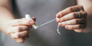 Beitragsbild des Blogbeitrags Gift in Tampons, Binden & Co.: Das sollten Frauen wissen 