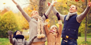Beitragsbild des Blogbeitrags 10 Aktivitäten und Ausflugstipps für den Herbst mit Kindern