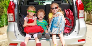 Beitragsbild des Blogbeitrags Reiseübelkeit bei Kindern 