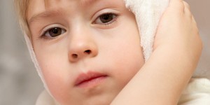 Beitragsbild des Blogbeitrags Ohrenschmerzen: Die besten Hausmittel für Kinder 