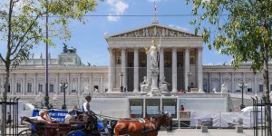 Beitragsbild des Blogbeitrags Österreichisches Parlament #Wien #RingstraßenSchatz #WienArchitektur 