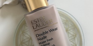 Beitragsbild des Blogbeitrags Estée Lauder Double Wear Nude Water Fresh Foundation 