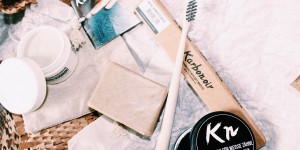Beitragsbild des Blogbeitrags Karbonoir, weiße Zähne und Aktivkohle