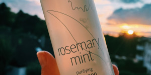 Beitragsbild des Blogbeitrags Haarpflege für Männer: Die besten Shampoos