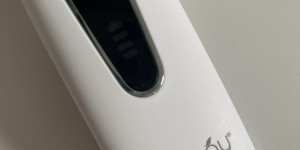 Beitragsbild des Blogbeitrags Schöne Haar für unterwegs: Sunmay Voga 2-in-1 Cordless Hair Straightener & Curler