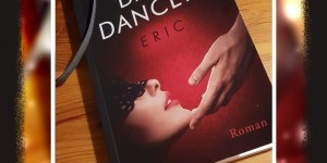 Beitragsbild des Blogbeitrags (Rezension) Amelie, Nora - Dark