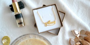 Beitragsbild des Blogbeitrags Produktvorstellung - vergoldete Namenskette inkl. Gewinnspiel