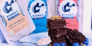 Beitragsbild des Blogbeitrags SIMPLE & DELISH BROWNIES WITH KOAWACH CACAO