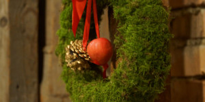 Beitragsbild des Blogbeitrags Adventskranz selbst binden 