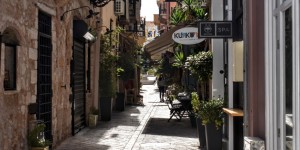 Beitragsbild des Blogbeitrags der alte Hafen in Chania