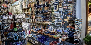 Beitragsbild des Blogbeitrags Durch die Gassen Athens