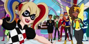 Beitragsbild des Blogbeitrags Geschenkideen für Mädchen - DC SUPER HERO GIRLS + Verlosung