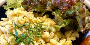 Beitragsbild des Blogbeitrags Ei-da-dautz! Eiernockerl wie bei Opa, aber mit den eigenen Eiern von unseren Mädels