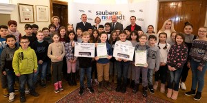 Beitragsbild des Blogbeitrags Otto-Glöckel-Volksschule krönt sich zum „Müllquiz“-Kaiser 