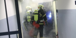 Beitragsbild des Blogbeitrags Spektakuläre Übung im Polizeianhaltezentrum Wr. Neustadt