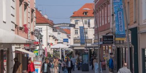 Beitragsbild des Blogbeitrags 45 Jung-Unternehmer bekommen Geschäftsfläche in Wr. Neustadt 