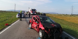 Beitragsbild des Blogbeitrags 4 Verletzte nach schwerem Verkehrsunfall bei Matzendorf