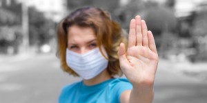 Beitragsbild des Blogbeitrags Wiener Neustadt: verpflichtende Heimquarantäne für Reisende