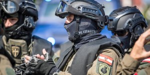 Beitragsbild des Blogbeitrags Cobra-Einsatz: 30-Jähriger drohte seinen Sohn zu töten