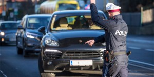 Beitragsbild des Blogbeitrags Verkehrskontrollen in NÖ: „Corona-Raser“ sind Sicherheitsrisiko 