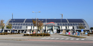 Beitragsbild des Blogbeitrags Neu: dauerhafte COVID 19-Teststation in der Arena Nova