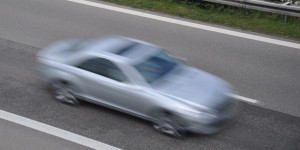 Beitragsbild des Blogbeitrags Raser mit 223 km/h auf der Südautobahn erwischt
