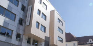 Beitragsbild des Blogbeitrags Wiener Neustadt: „Eintrittstest“ für Amts- oder Dienstgebäude