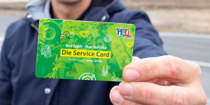 Beitragsbild des Blogbeitrags Wiener Neustadt: Entsorgung 2.0 mit der neuen „Service Card“