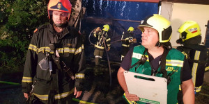 Beitragsbild des Blogbeitrags Feuerwehr Wiener Neustadt bei Großeinsatz in Kottingbrunn
