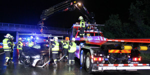 Beitragsbild des Blogbeitrags Drei Verletzte nach Geisterfahrerunfall auf der Südautobahn